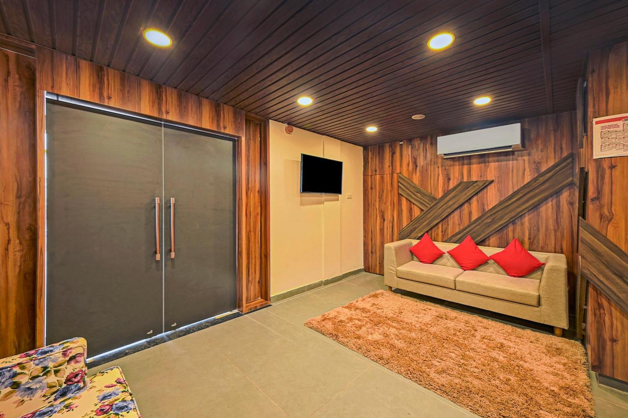 Hotel Super Townhouse Oak Hillside Aqua Khandagiri Zewnętrze zdjęcie