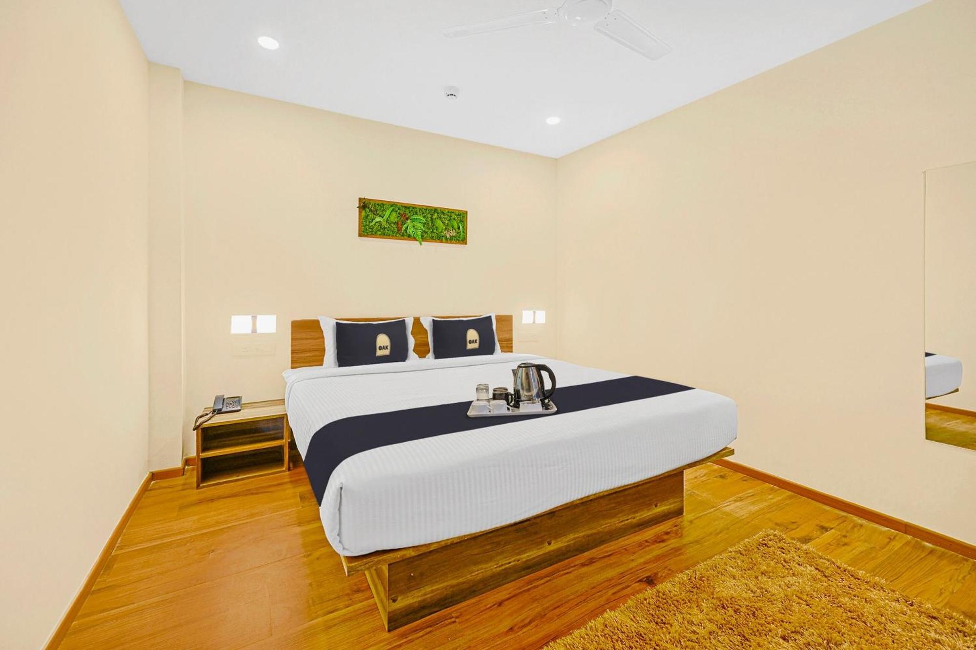 Hotel Super Townhouse Oak Hillside Aqua Khandagiri Zewnętrze zdjęcie
