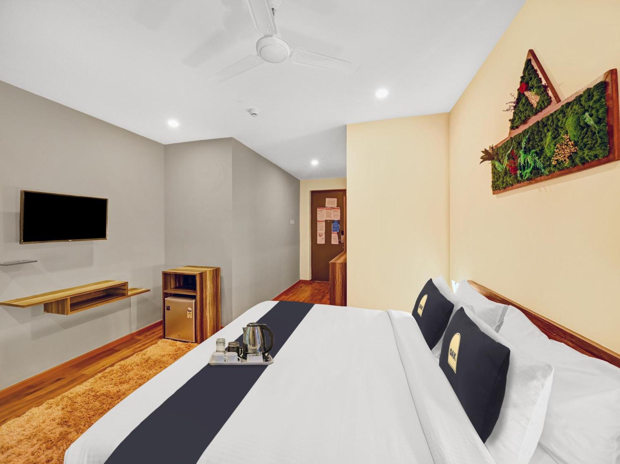 Hotel Super Townhouse Oak Hillside Aqua Khandagiri Zewnętrze zdjęcie